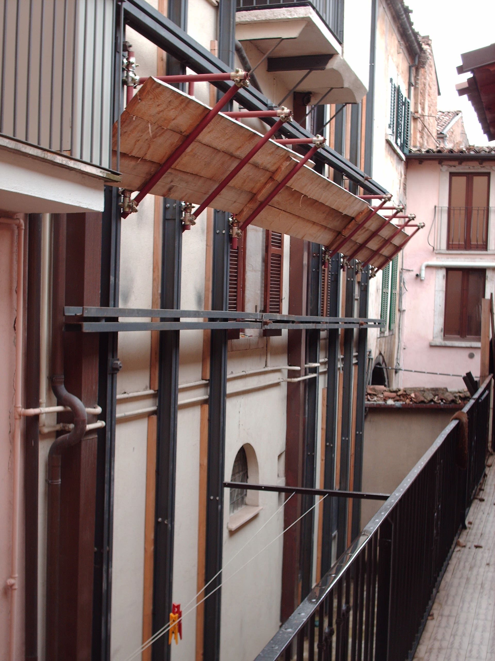 Messa in sicurezza di edifici danneggiati dal sisma