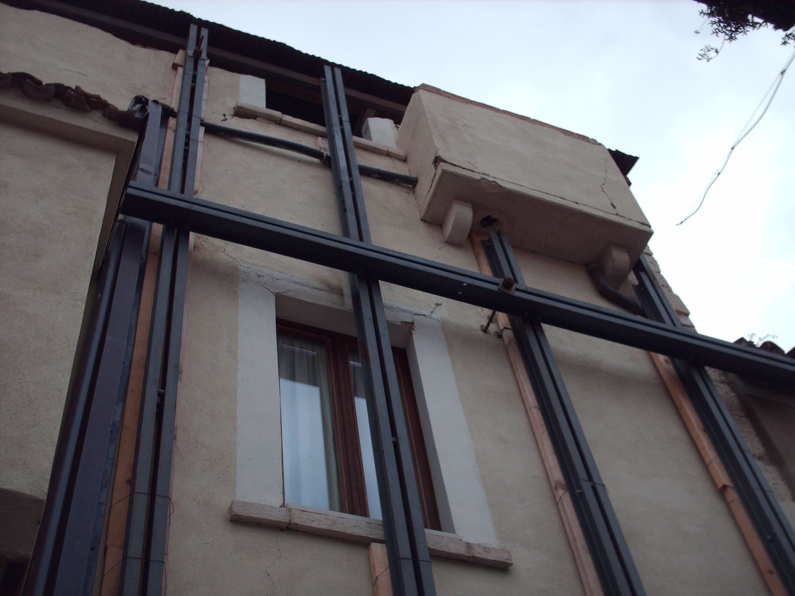 Messa in sicurezza di edifici danneggiati dal sisma